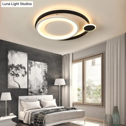 Nordic Metal Ceiling Mounted Led Flush Mount Light In Black/White With Wide Orbit Design -