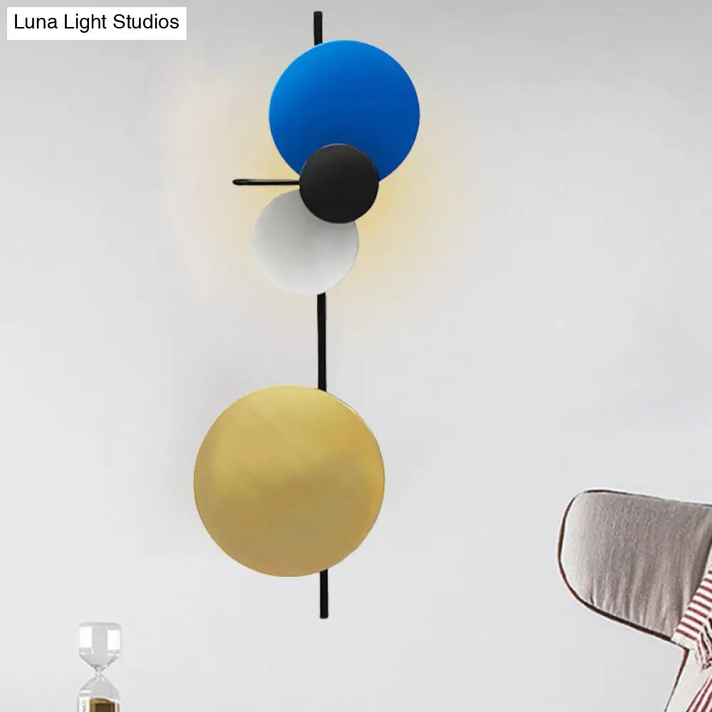 Nordic Metallic Blue/Red/Pink Led Circular Wall Mount Light For Living Room