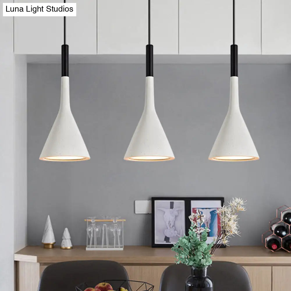 Nordic Modern Resin Tapered Hanging Light: Stylish 1-Light Pendant Lamp For Restaurants