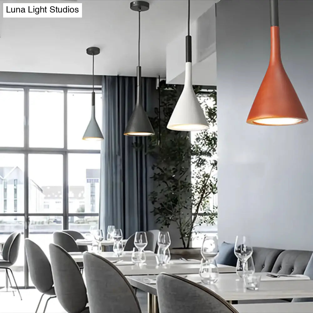 Nordic Modern Resin Tapered Hanging Light: Stylish 1-Light Pendant Lamp For Restaurants