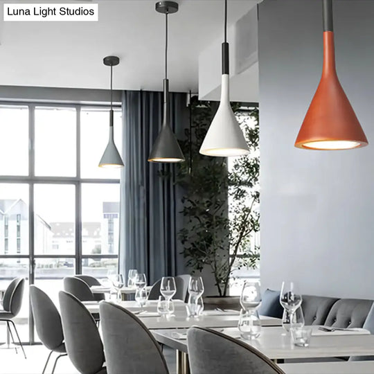 Nordic Modern Resin Tapered Hanging Light: Stylish 1-Light Pendant Lamp For Restaurants