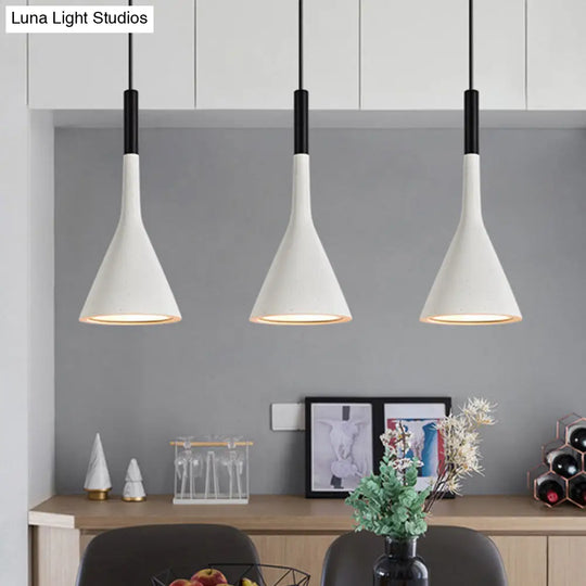 Nordic Modern Resin Tapered Hanging Light - Stylish 1-Light Restaurant Pendant Lamp