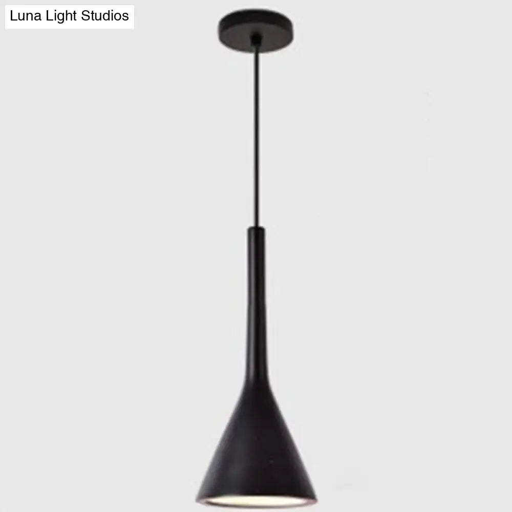 Nordic Modern Resin Tapered Hanging Light: Stylish 1-Light Pendant Lamp For Restaurants Black