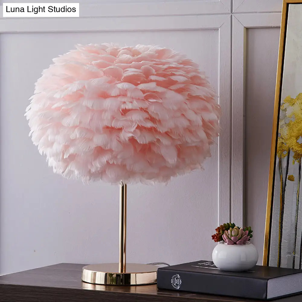 Nordic Style Feather Table Lamp - Spherical Accent Nightstand Light For Living Room