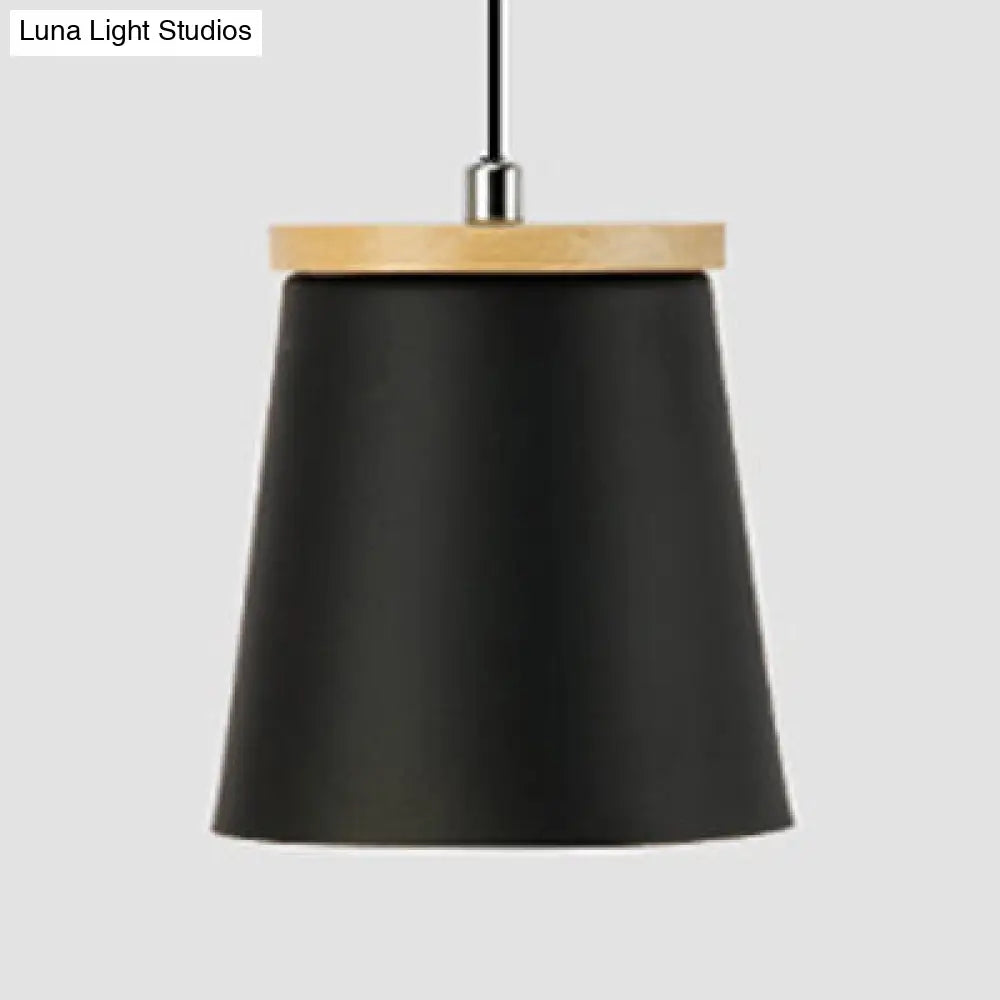 Nordic Style Single Light Metal Pendant Lamp For Hallways And Balconies With Tapered Shade Black