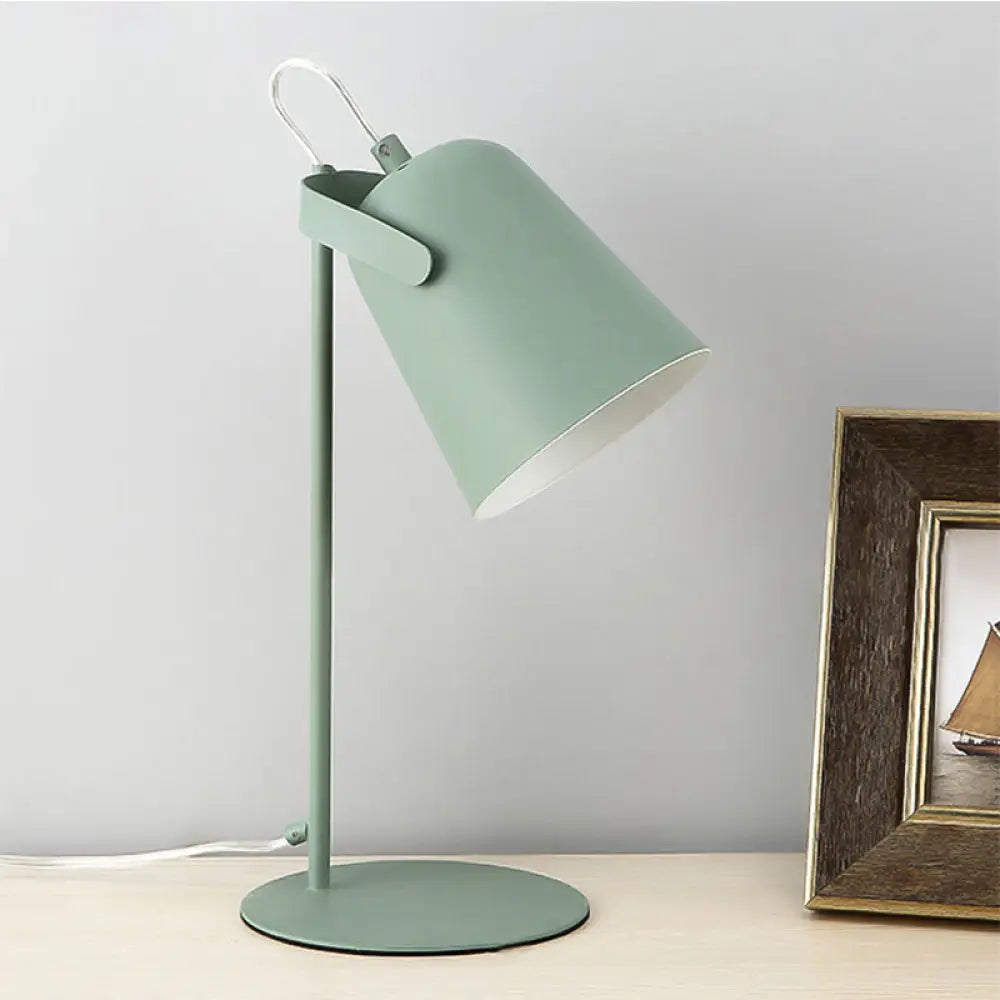 Nordic Style Rotatable Desk Lamp: Metal Plug-In Light For Dormitory Bedroom Green