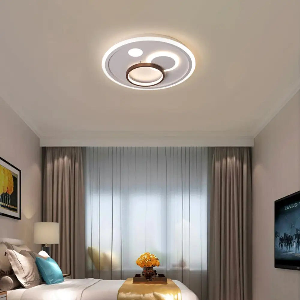 Nordic Style Round Ceiling Flush Lamp With Integrated Led White And Diffuser -