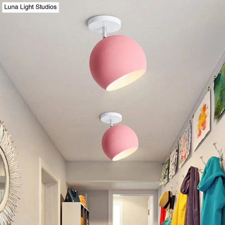 Nordic Style Round Ceiling Flush Mount Light With Metal Aisle Close To Lighting