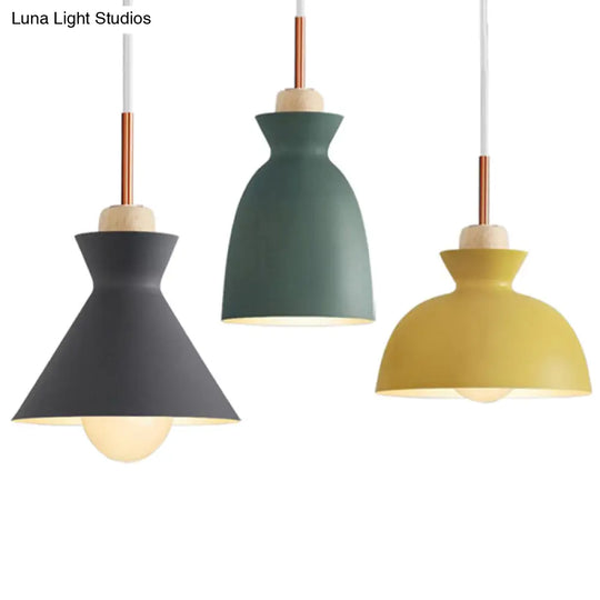 Nordic Style Wooden Pendant Lamp With Metal Frame - Perfect For Restaurants And Modern Homes