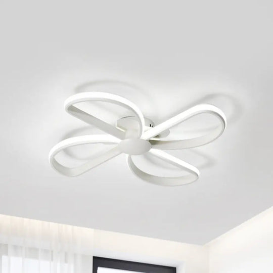 Nordic Stylish Led Ceiling Lamp - Blossom Shape Ideal For Kid’s Bedroom White /