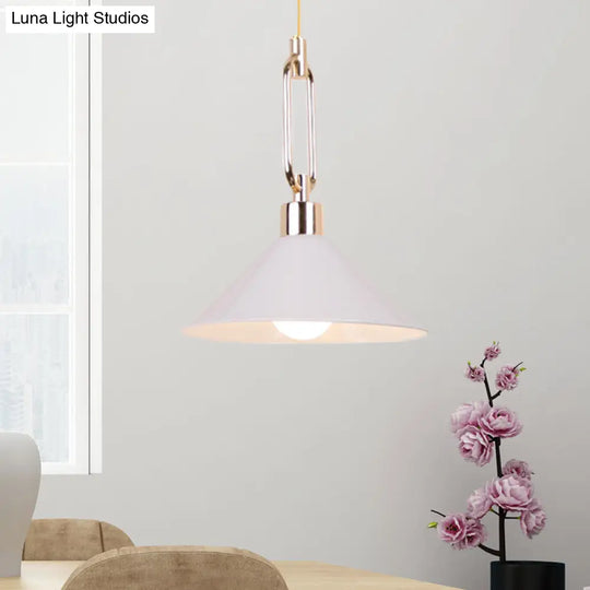 Nordic Tapered Shade Pendant Light: Sleek Metal Hanging Lamp (1 Bulb) In Black/White - Ideal For