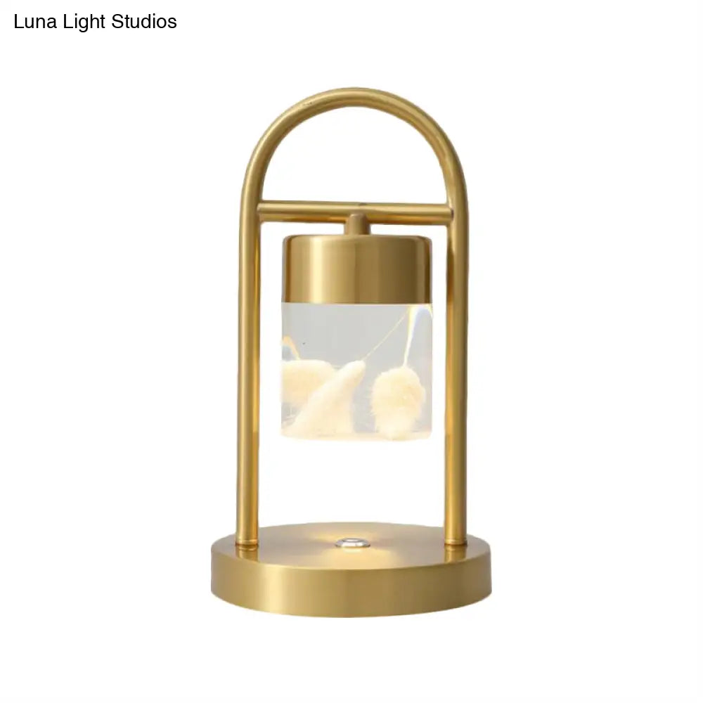 Nusakan - Simplicity Clear Glass Led Desk Light With U-Shaped Metal Frame Gold