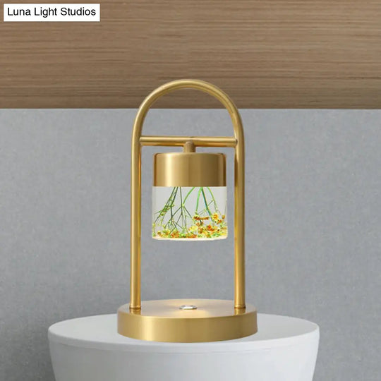 Minimalist Gold Column Led Desk Lamp With Clear Glass Shade And Metal Frame / Design 7