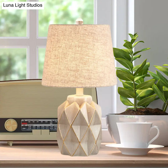 Origami Designed Jar Base 1-Light Beige/White Table Light With Countryside Fabric For Bedroom Night