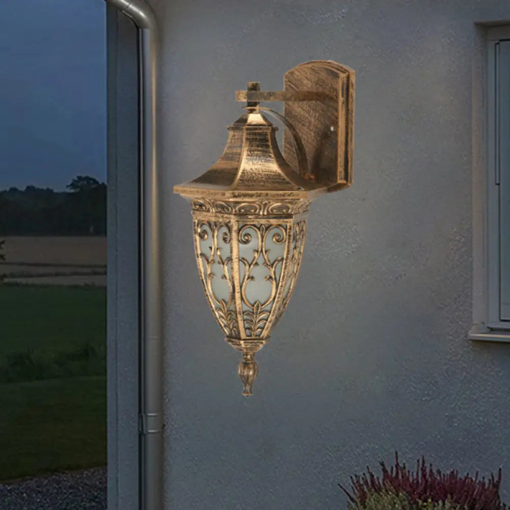 Outdoor Brass Aluminum Wall Lamp - Country Urn Shape Sconce Lighting With 1-Bulb Fixture