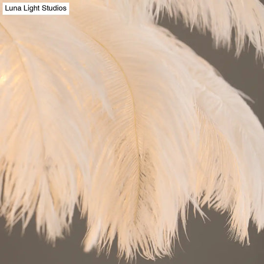 Palm Tree Hanging Light - Feather Nordic Style Chandelier For Living Room In Elegant White