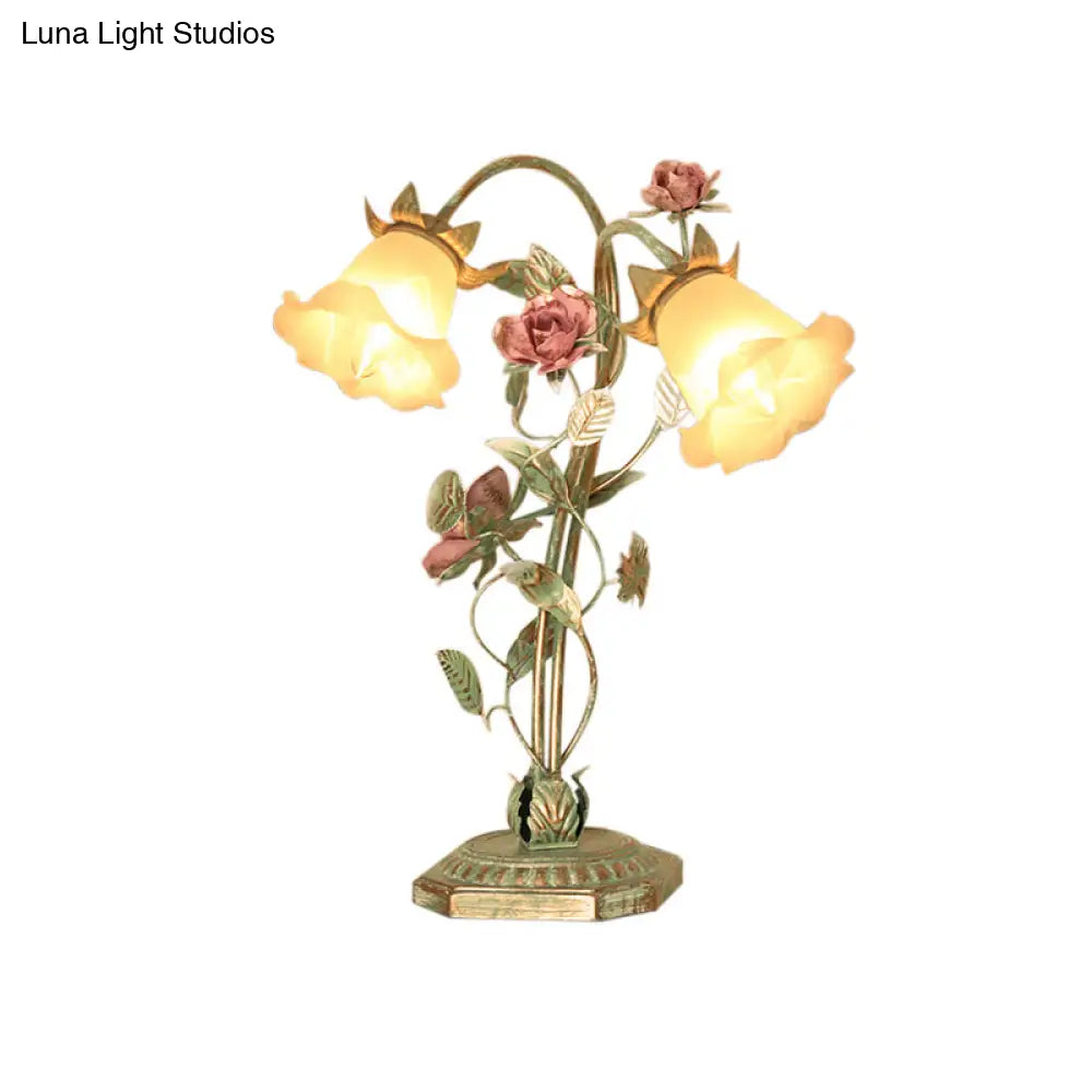 Pastoral Metal Flared Nightstand Lamp With Flower Decoration - Green