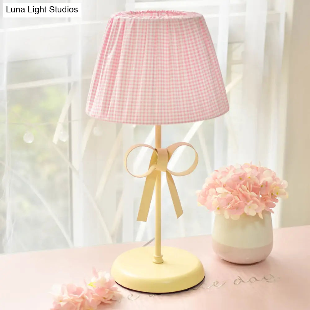 Pink Plaid Desk Light With Bow - Lovely Fabric Study Lamp For Dormitory And Bedroom