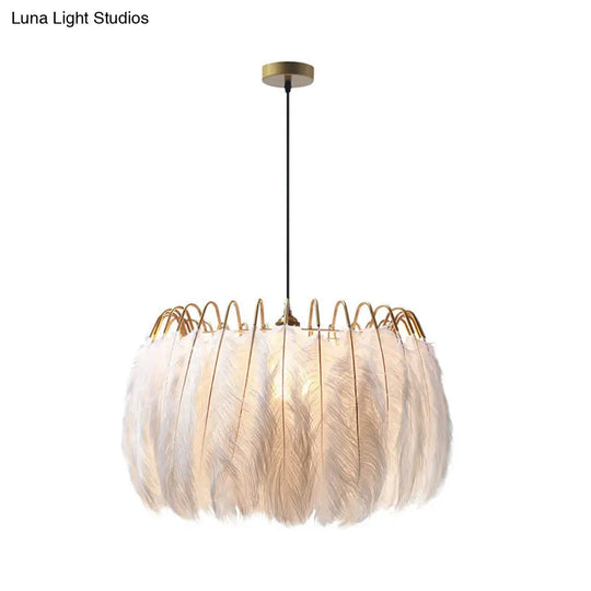 Postmodern 1-Head White Round Pendant Feather Light Fixture