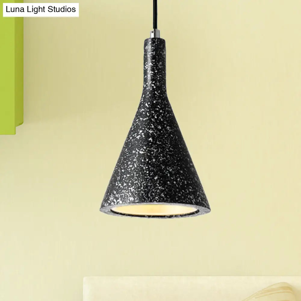 Pulcherrima - Vibrant Nordic Pendant Lights Black