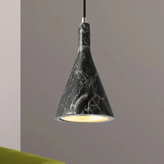 Pulcherrima - Vibrant Nordic Pendant Lights Black-White