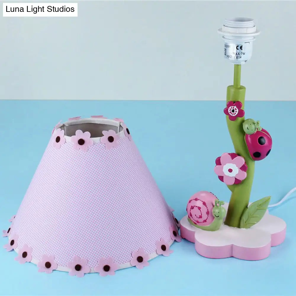 Resin Flower Desk Light - Table Lamp In Pink For Girls Bedroom