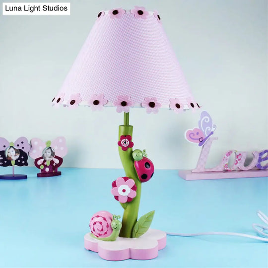 Resin Flower Desk Light - Table Lamp In Pink For Girls Bedroom