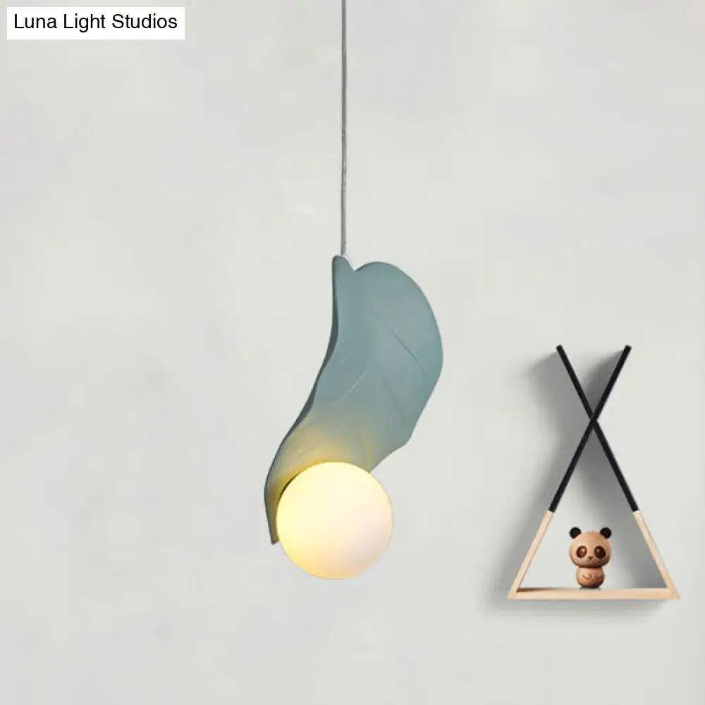 Leaf-Shaped Pendulum Light Macaroon Resin White/Green Led Suspension Lamp In Soft White/Warm Glow