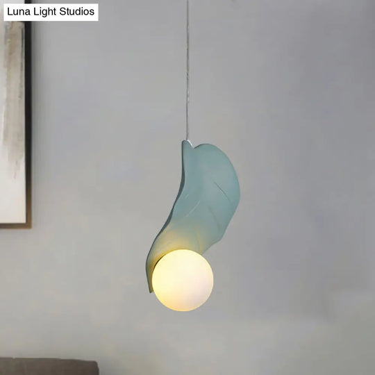 Leaf-Shaped Pendulum Light Macaroon Resin White/Green Led Suspension Lamp In Soft White/Warm Glow