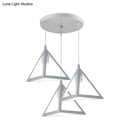 Retro Industrial Hanging Lamp With 3 Triangle Metallic Heads And Wire Guard In Black/White