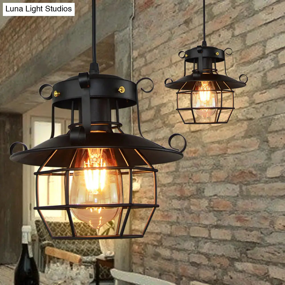 Retro Industrial Style Metal Pendant Light For Restaurants - 1-Light Lantern Ceiling