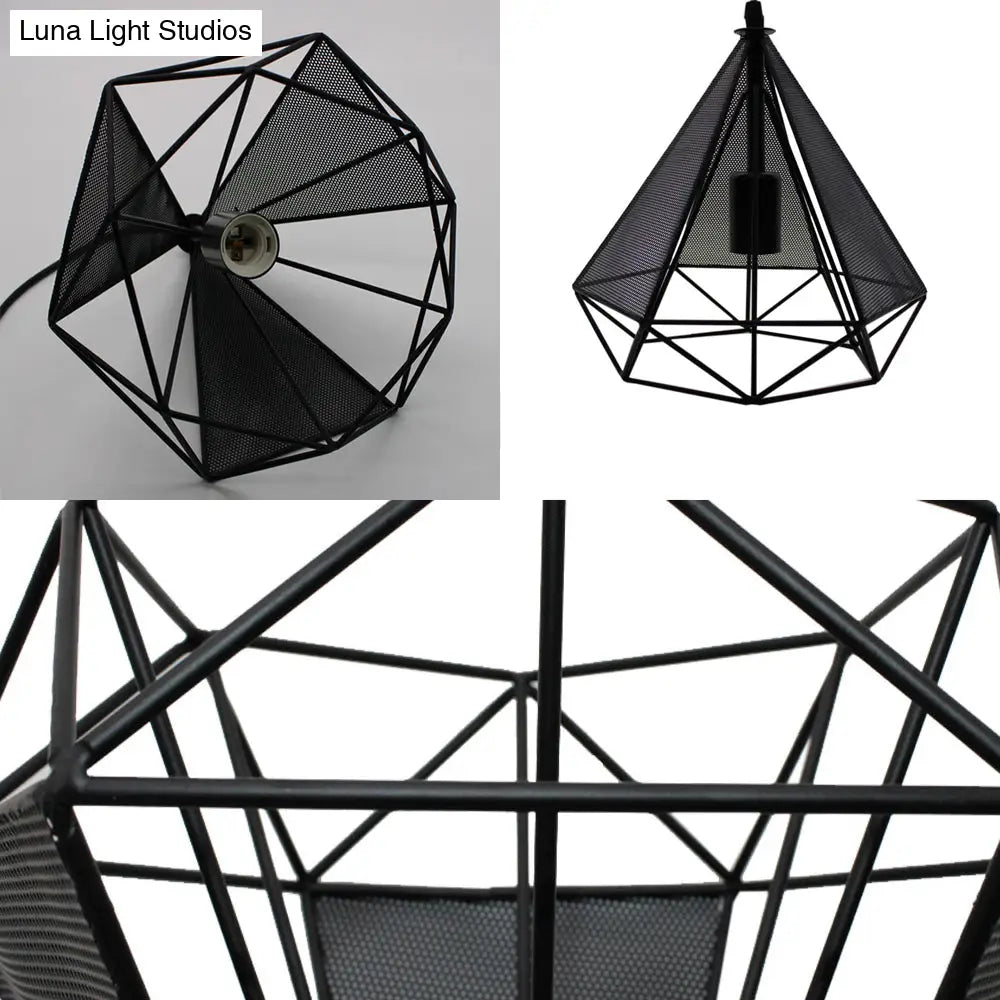 Retro-Style Black Diamond Hanging Light With 3 Metallic Heads - Dining Room Pendant Lighting