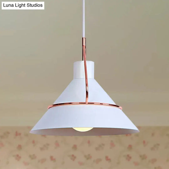 Retro Metal Cone Pendant Ceiling Light - Stylish Living Room Hanging (1-Light Black/White)