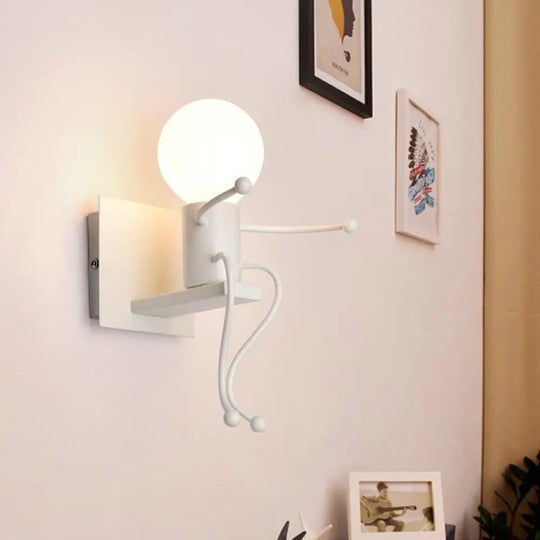 Robot-Shaped Kids White Wall Light - Perfect For Stairways And Foyers 1 /