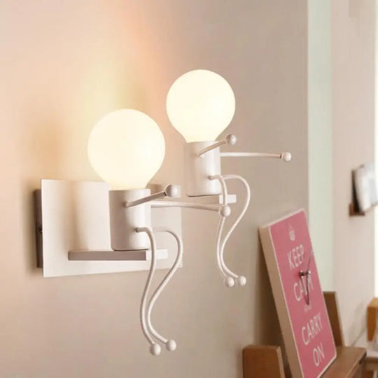 Robot-Shaped Kids White Wall Light - Perfect For Stairways And Foyers 2 /