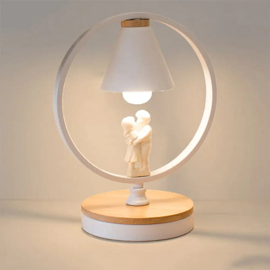 Romantic Couple Ring Table Light: 1-Head Metal Desk Lamp For Bedroom White