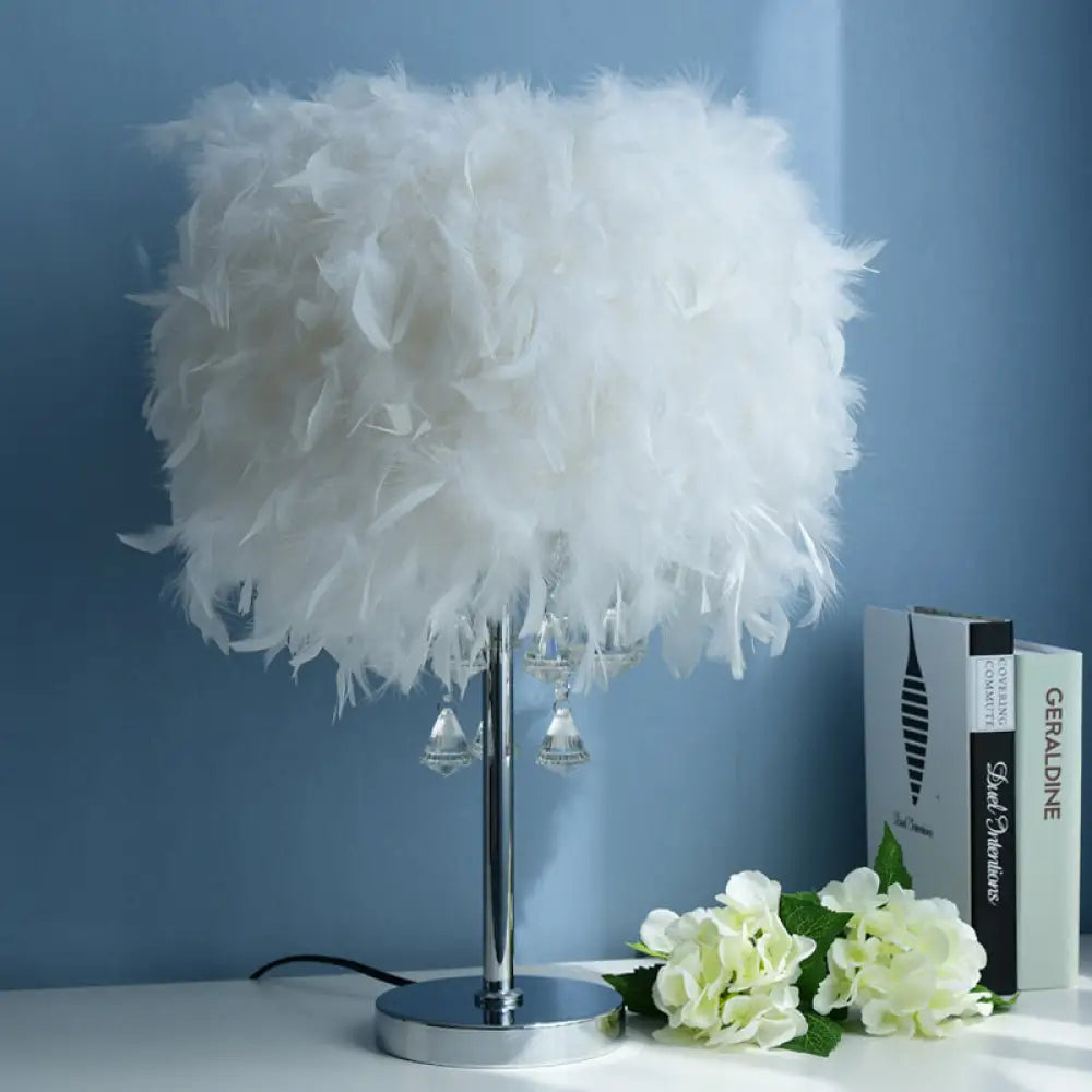 Romantic Feather White Table Light With Clear Crystal Bead For Hotel Or Restaurant - Drum Desk