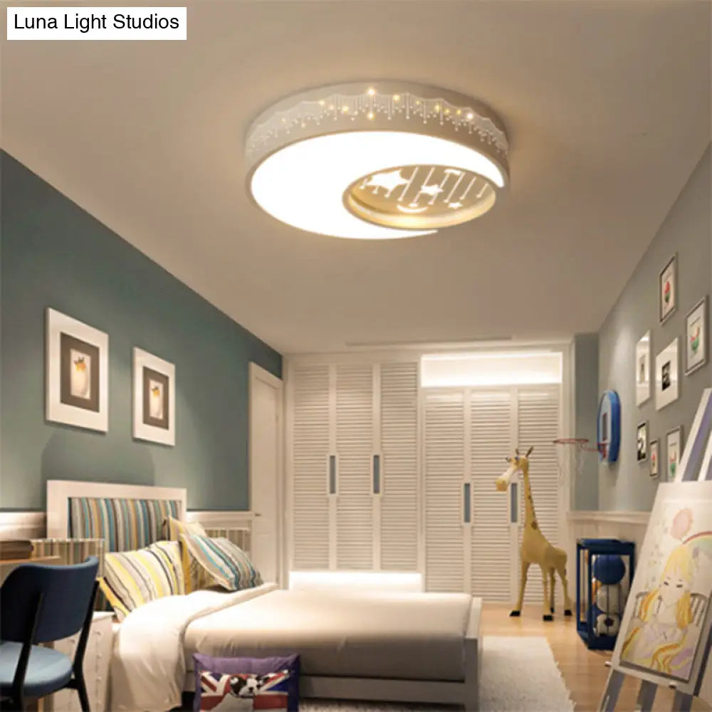 Romantic Led Moon And Star Flush Ceiling Light For Boys’ Bedroom In White