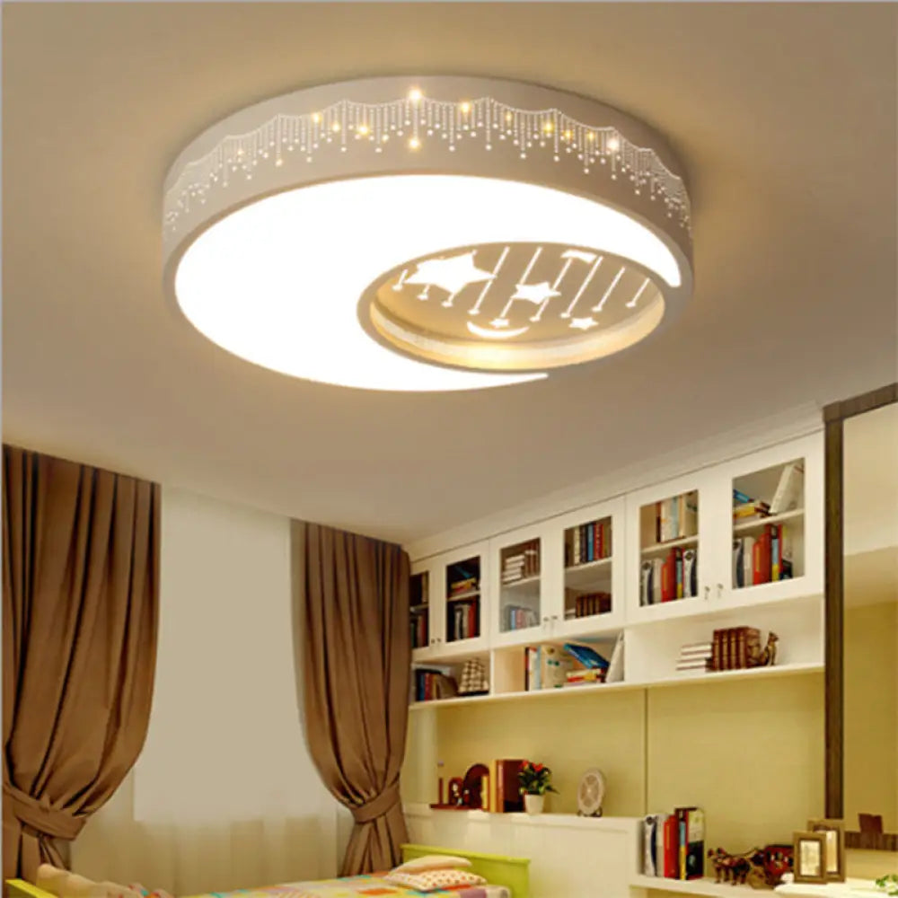 Romantic Led Moon And Star Flush Ceiling Light For Boys’ Bedroom In White