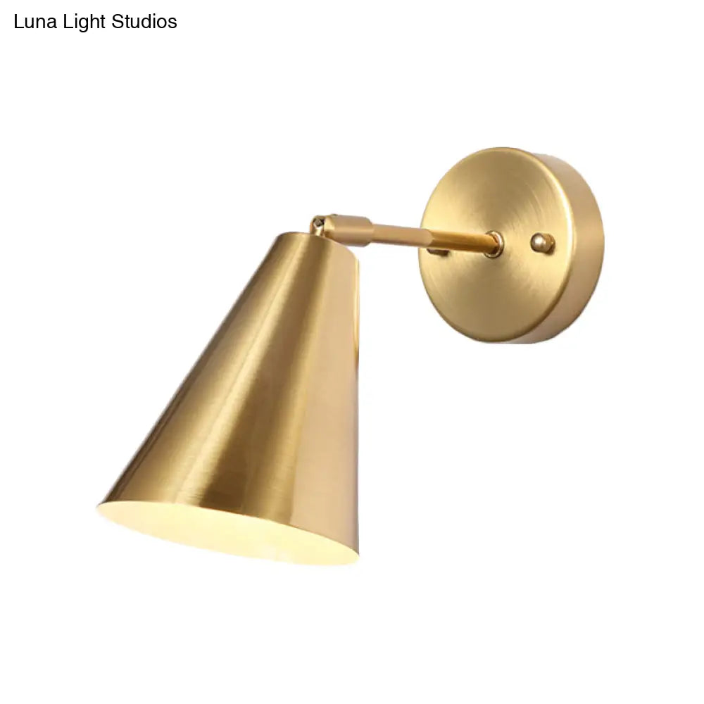 Rotatable Metal Gold Wall Sconce With 1 Bulb - Stylish Colonial Mounted Lamp For Bedroom Lighting