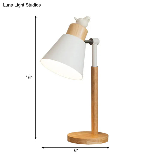 Rotatable Wood Desk Light - Nordic Style Animal Deco Table Lamp In Beige