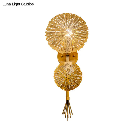 Round Gold Wall Mount Lamp With Traditional Metal Design