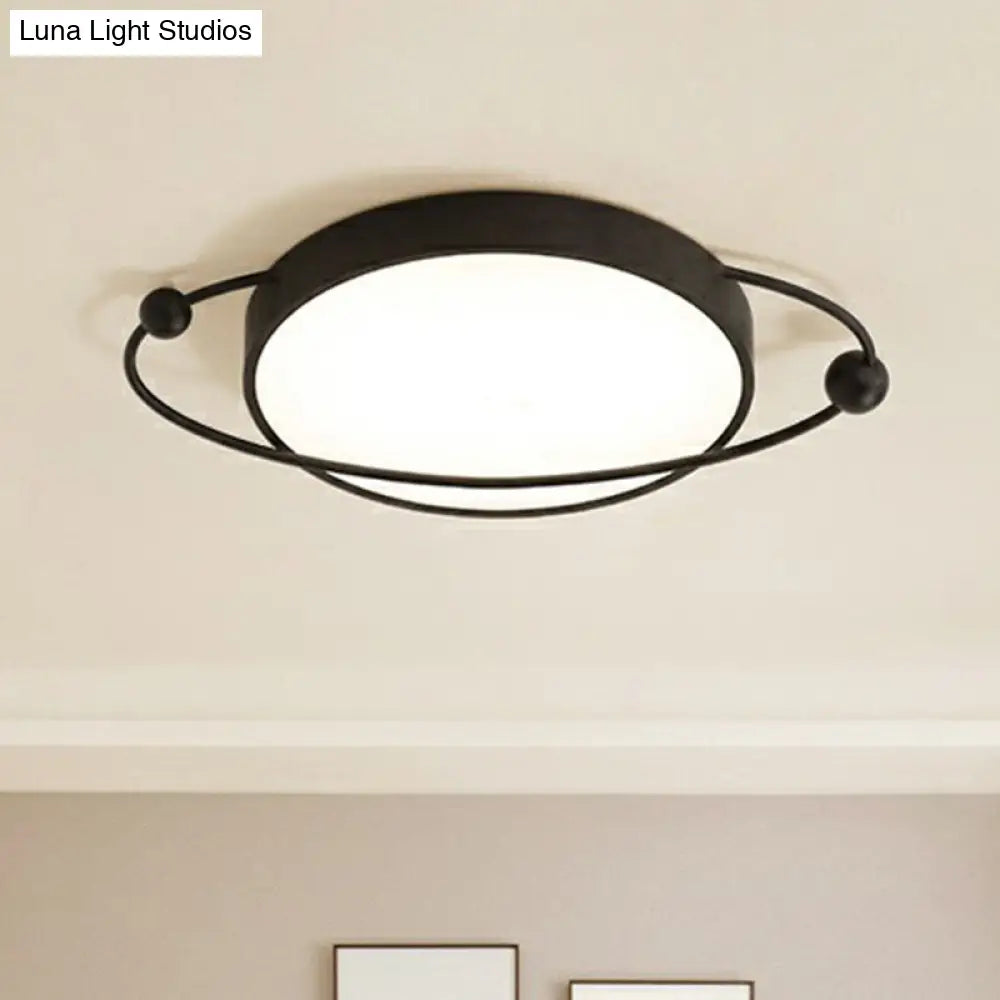 Round Led Ceiling Mounted Light: Modern Nordic Metal Bedroom Flush Fixture In Black-White