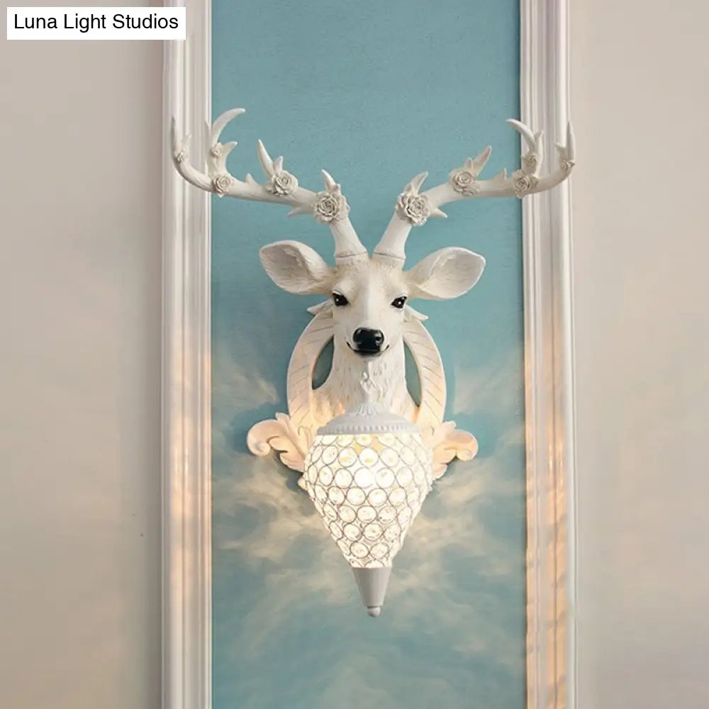 Rustic 1-Head Deer Wall Lamp With Crystal Shade In Gold/Grey/White