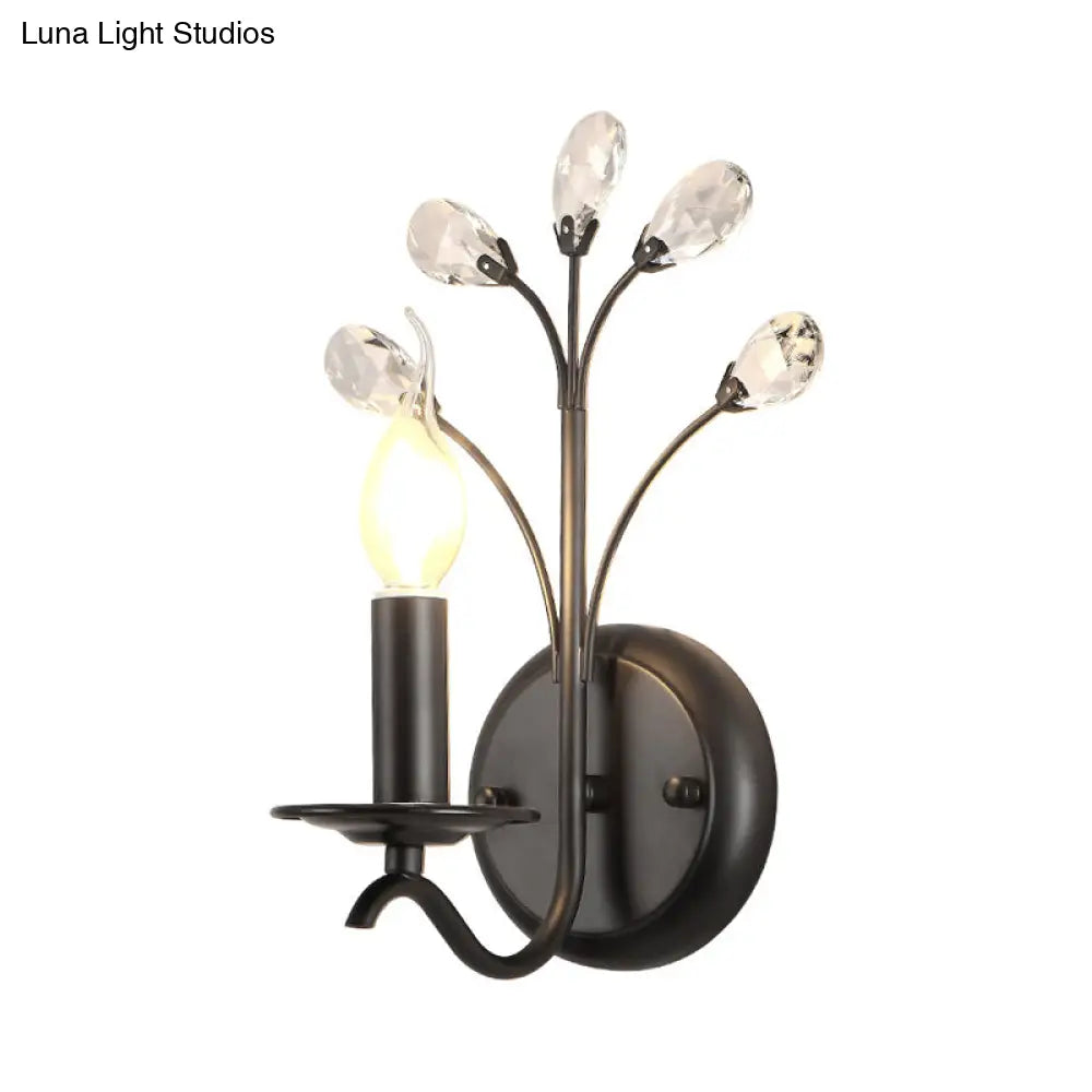 Rustic Metal Wall Sconce With Curved Arm - Elegant Living Room Lighting