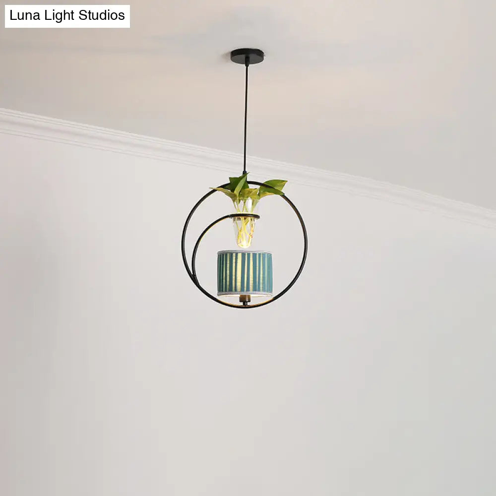 Rustic Pendant Light With Plant Pot And Oval/ Trapezoid Frame In Black - Perfect For Cafes