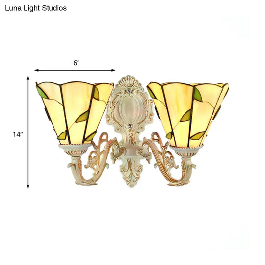 Rustic Stained Glass Sconce Lighting With Leaf Wall Mount - Perfect For Bedroom