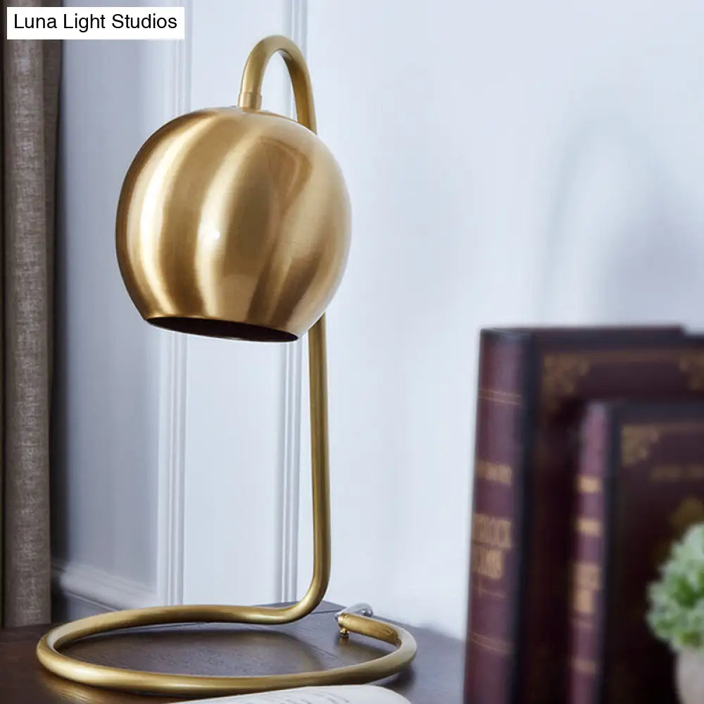 Golden Metallic Colonial Nightstand Night Light With Circle Base Gold