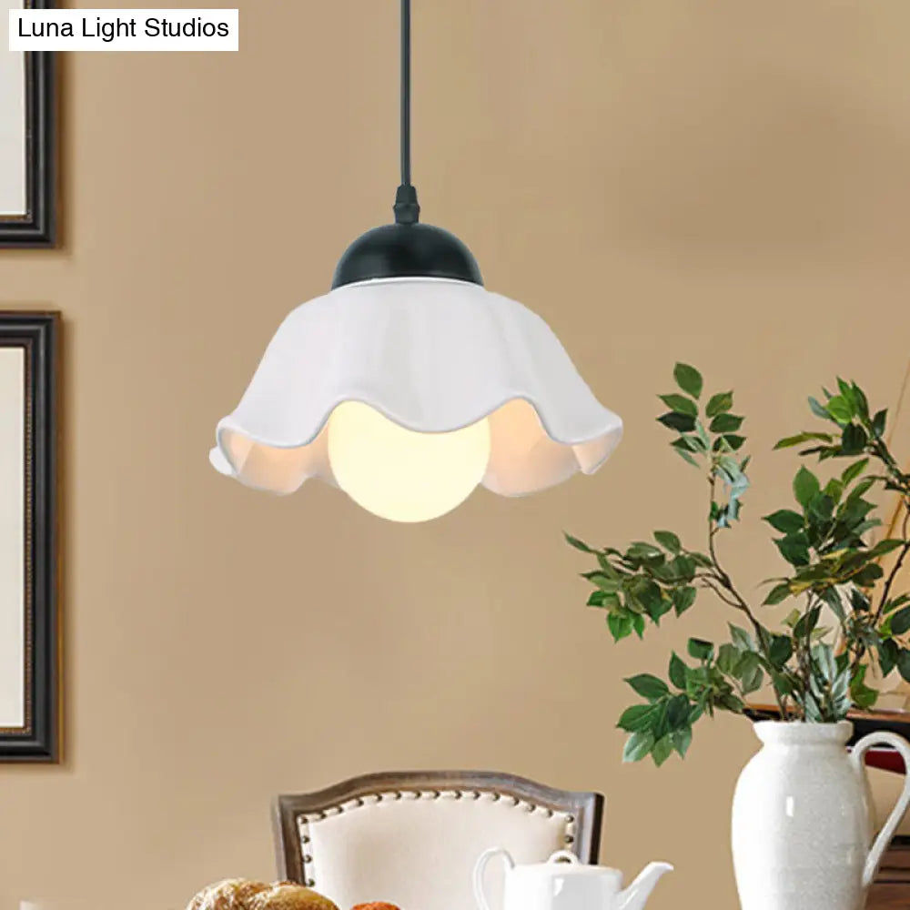 Scalloped Black Ceramic Pendant Light For Dining Room - Elegant 1/3 Fixture