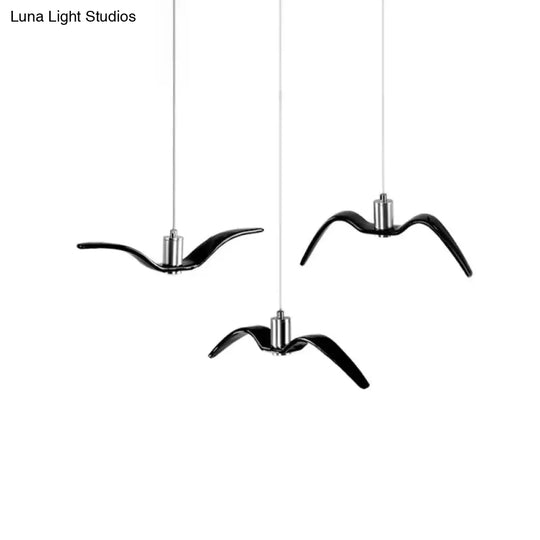 Seagull Multi-Light Pendant With Metal Finish 3 Lights For Bedroom Ceiling In White/Black